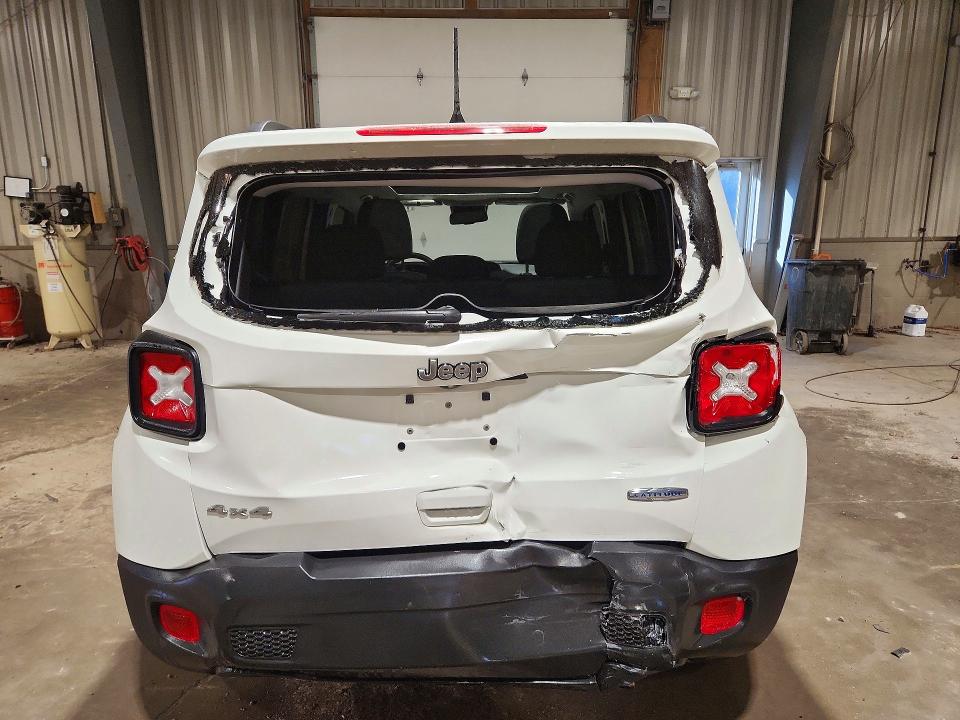 Снимка 6 от търг – 2022 JEEP RENEGADE с VIN ZACNJDB16NPN61236