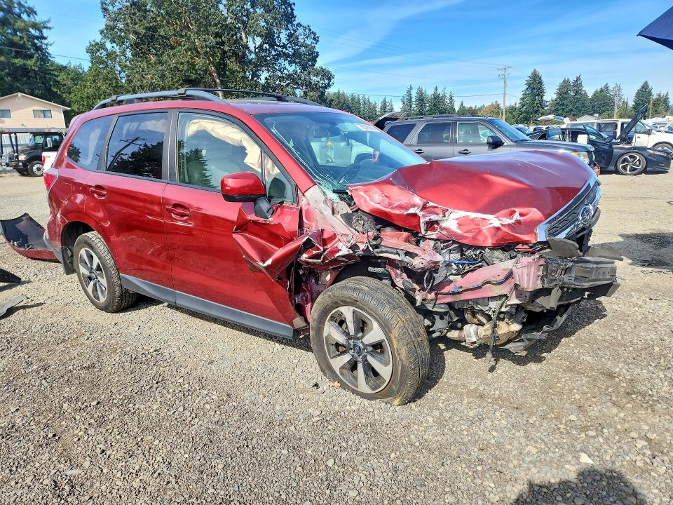 Снимка 4 от търг – 2017 SUBARU FORESTER с VIN JF2SJAEC8HH405651