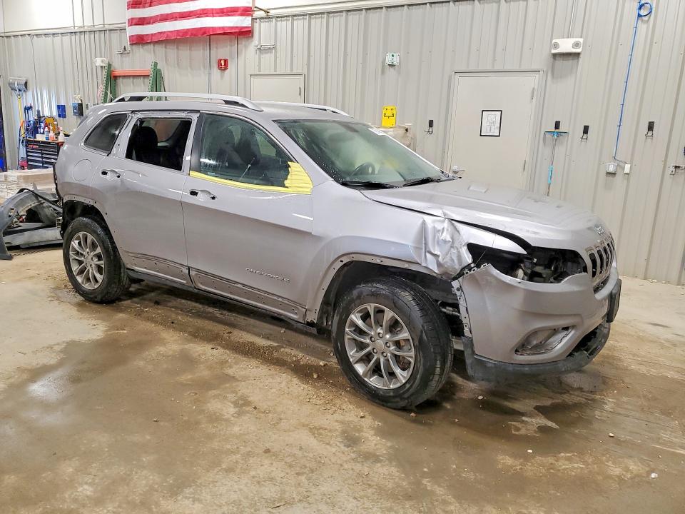 Снимка 4 от търг – 2019 JEEP CHEROKEE с VIN 1C4PJMLB1KD380266