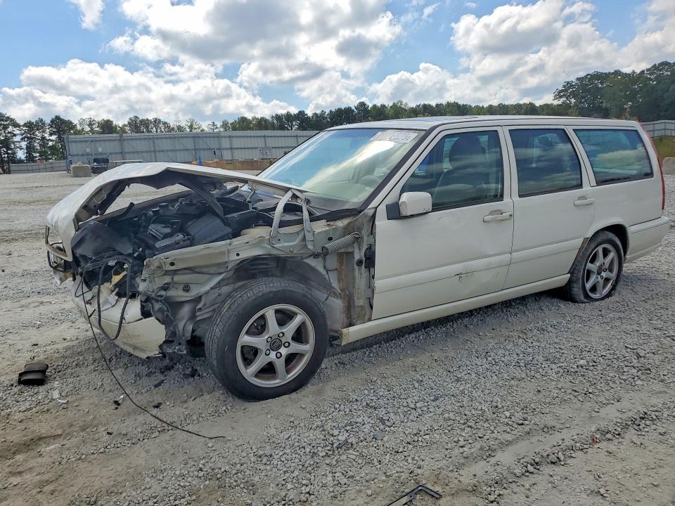 صورة رقم 1 من المزاد - 2000 VOLVO V70 مع VIN YV1LW61J5Y2708888
