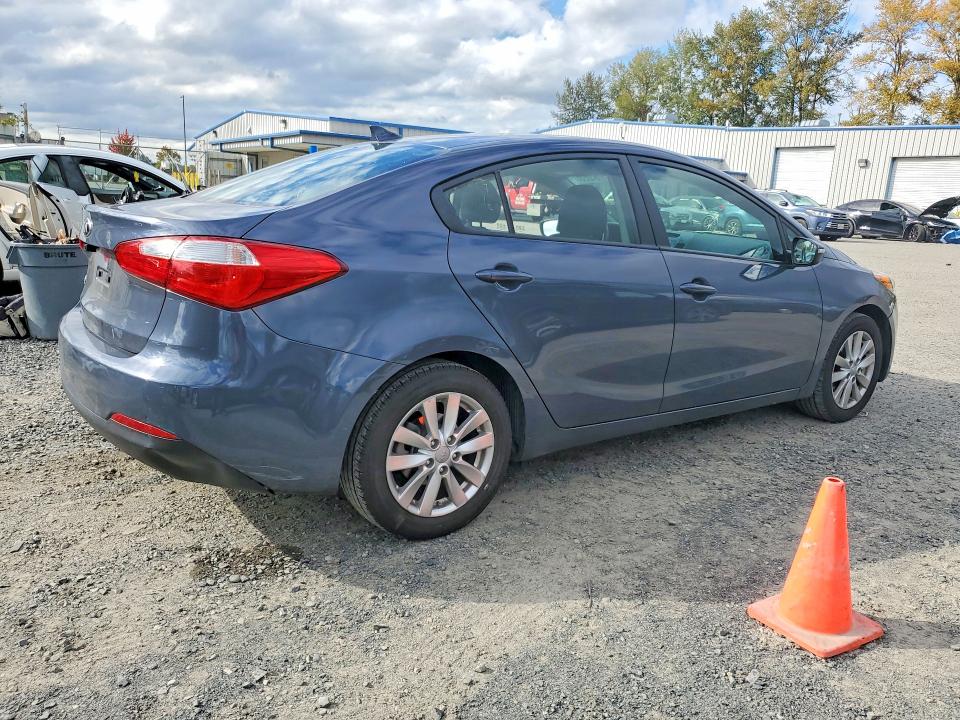 Zdjęcie 3 z aukcji – 2014 KIA FORTE z VIN KNAFX4A66E5222467
