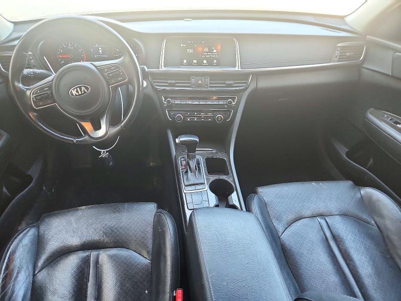 Фото 8 с аукциона – 2017 KIA OPTIMA с VIN 5XXGU4L34HG163261