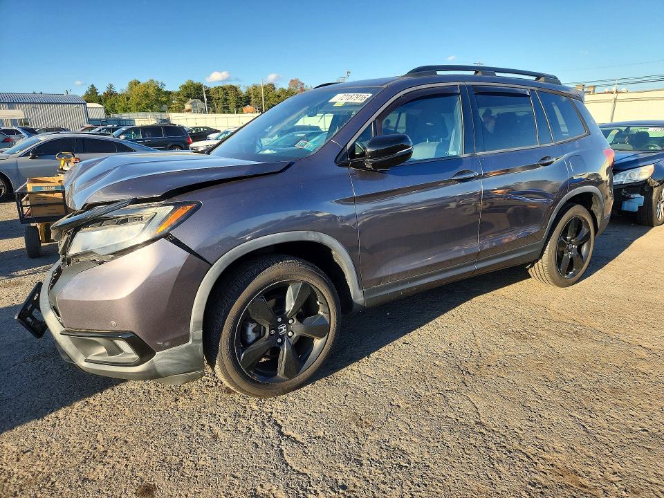 HONDA PASSPORT 2019 with VIN 5FNYF8H08KB015726 - Photo from auction