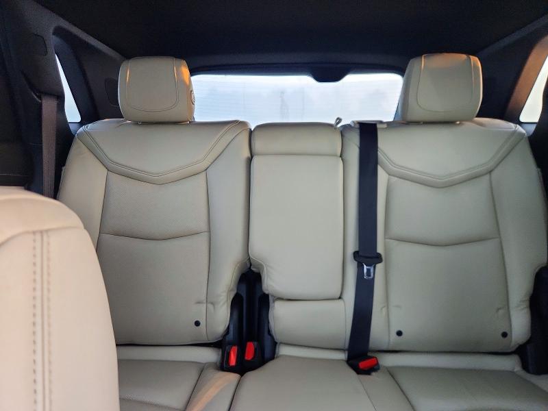 Photo 10 from auction – 2017 CADILLAC XT5 with VIN 1GYKNDRS5HZ147941