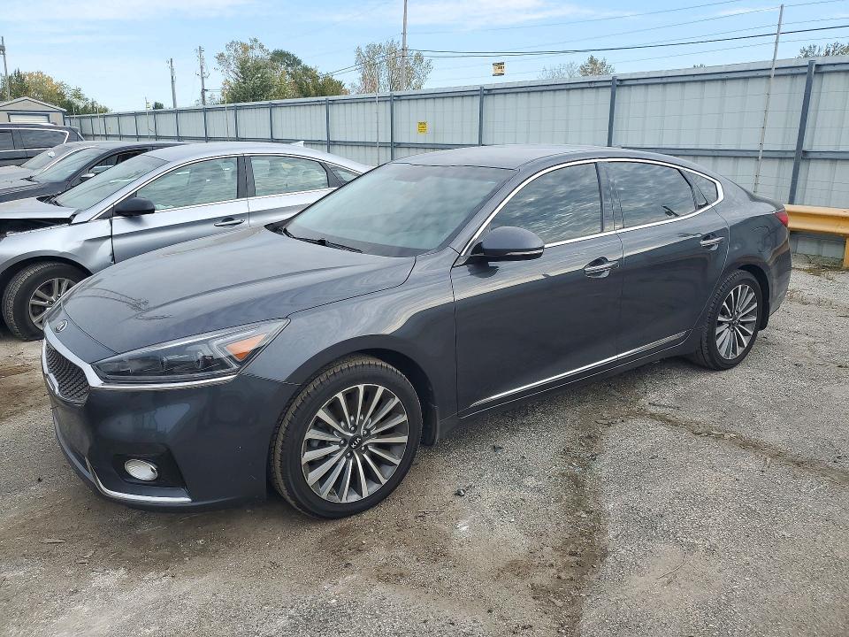 KIA CADENZA 2017 with VIN KNALB4J12H5042879 - Photo from auction