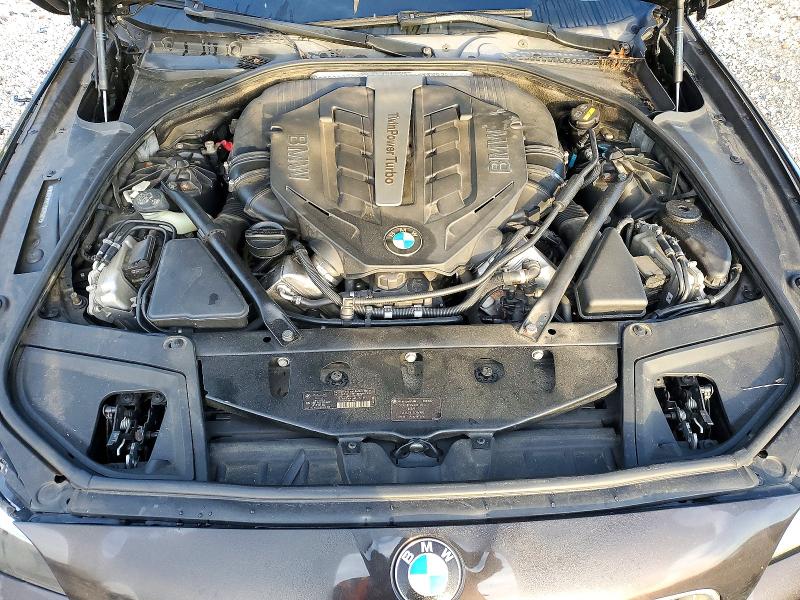 Снимка 11 от търг – 2015 BMW 550 с VIN WBAKP9C57FD693907
