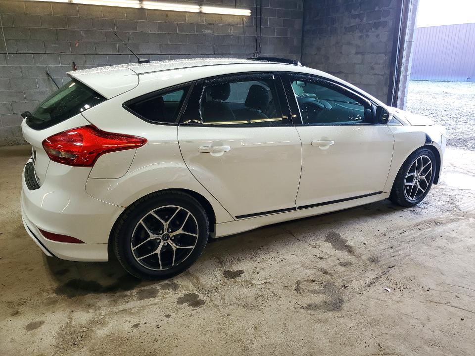 Фото 3 с аукциона – 2015 FORD FOCUS с VIN 1FADP3K28FL367223