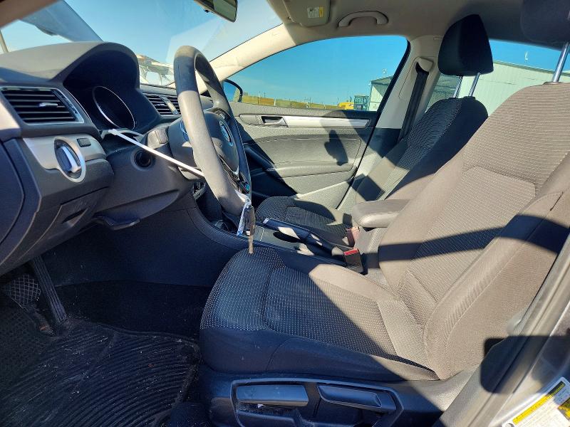 Снимка 7 от търг – 2016 VOLKSWAGEN PASSAT с VIN 1VWAT7A35GC035717