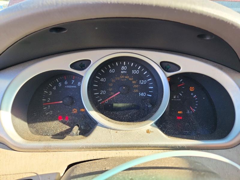 Снимка 9 от търг – 2004 TOYOTA HIGHLANDER с VIN JTEEP21A340047335