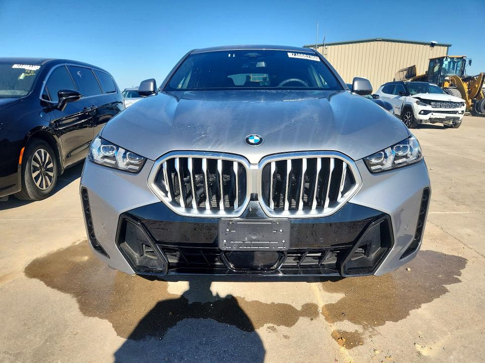 Photo 5 from auction – 2027 BMW X6 with VIN 5UX33EX06V9432908