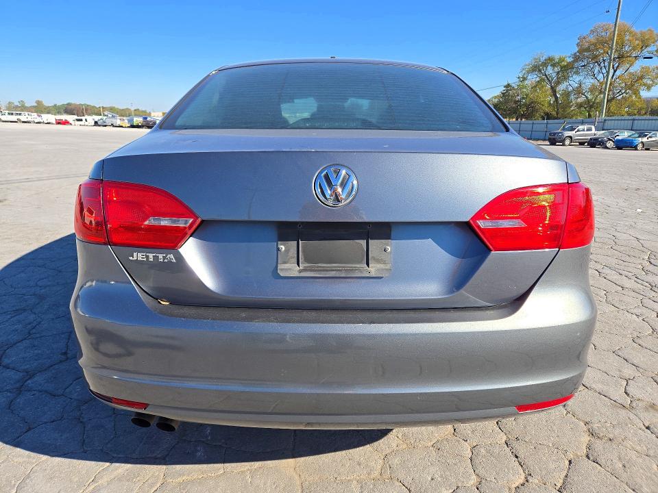 Photo 6 from auction – 2013 VOLKSWAGEN JETTA with VIN 3VW2K7AJ7DM420485