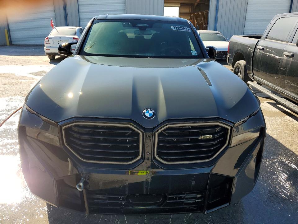 صورة رقم 5 من المزاد - 2025 BMW XM مع VIN 5YM23CS06S9Z37228