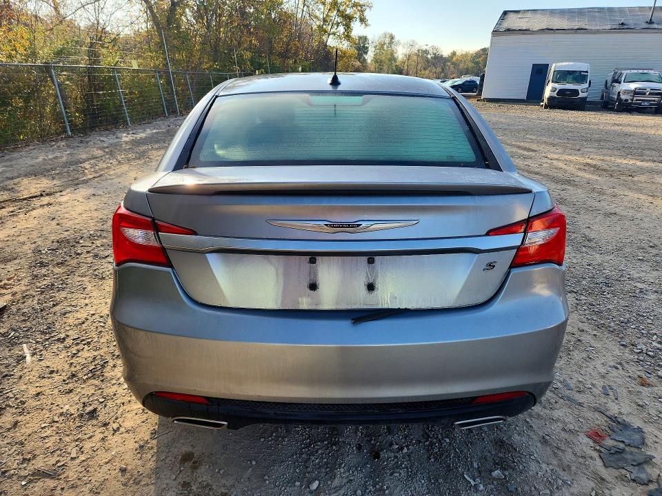 Снимка 6 от търг – 2014 CHRYSLER 200 с VIN 1C3CCBCG2EN172831