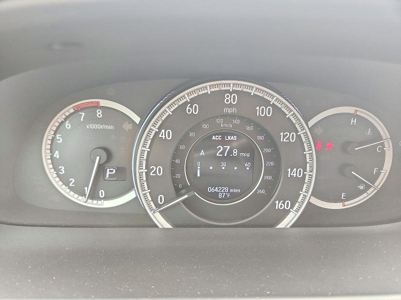 Снимка 9 от търг – 2016 HONDA ACCORD с VIN 1HGCR2F98GA093098