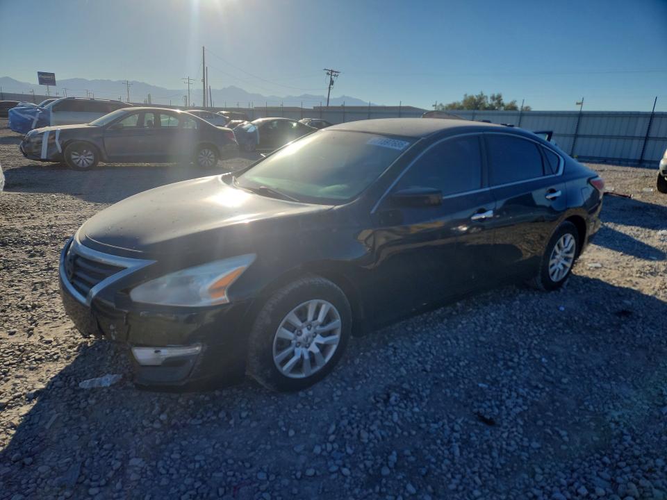 NISSAN ALTIMA 2015 z numerem VIN 1N4AL3AP4FN301686 - Zdjęcie z aukcji
