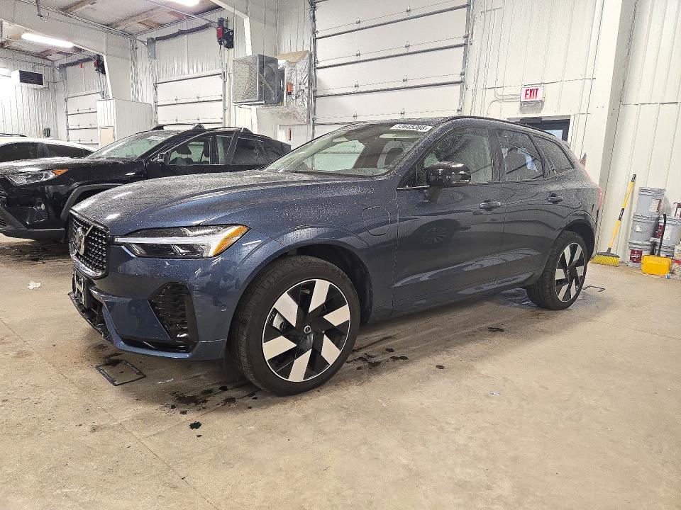 Photo 1 from auction – 2025 VOLVO XC60 with VIN YV4H60RC5S1048134