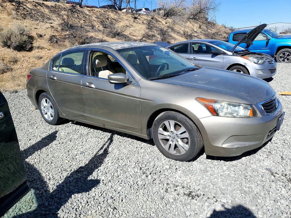 Photo 4 from auction – 2008 HONDA ACCORD with VIN JHMCP26448C018556