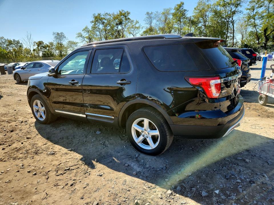 Снимка 2 от търг – 2017 FORD EXPLORER с VIN 1FM5K8D81HGB13100