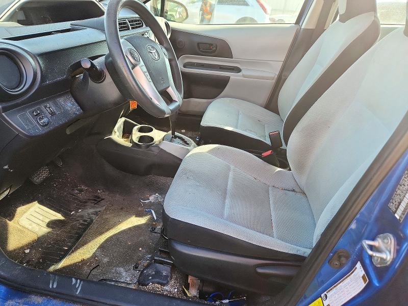 Снимка 7 от търг – 2012 TOYOTA PRIUS C с VIN JTDKDTB32C1031268