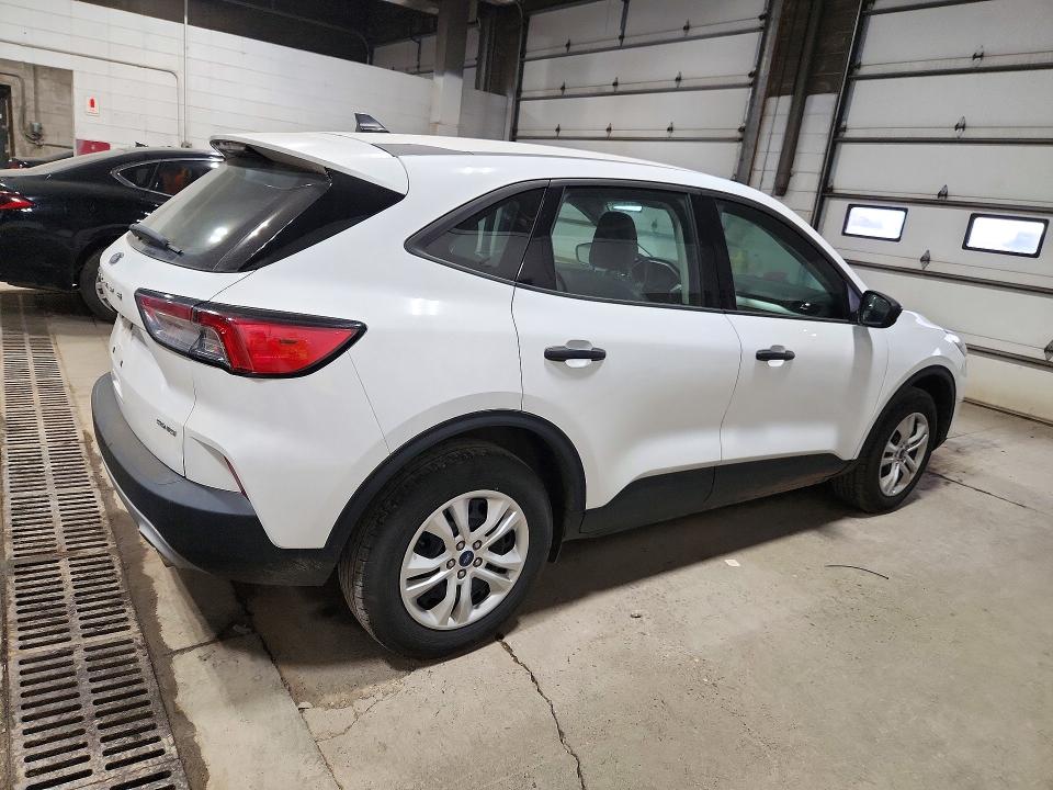 Снимка 3 от търг – 2022 FORD ESCAPE с VIN 1FMCU9F68NUB53898