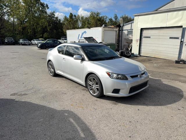 Снимка 1 от търг – 2012 SCION TC с VIN JTKJF5C79C3041909