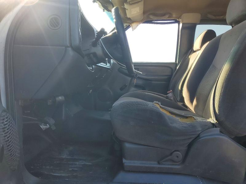 Photo 7 from auction – 2006 CHEVROLET SILVERADO with VIN 1GCEC19VX6E167480
