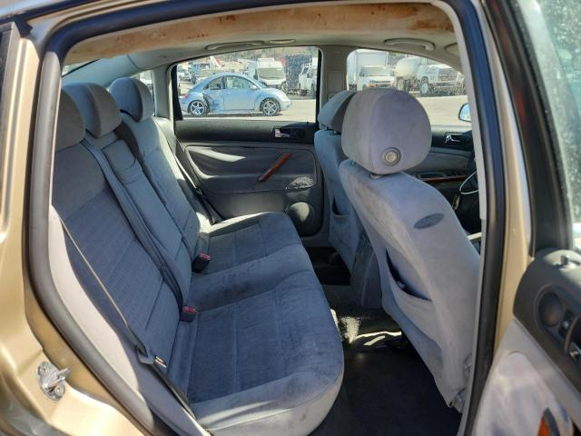 Снимка 10 от търг – 2001 VOLKSWAGEN PASSAT с VIN WVWPH63B21P096830