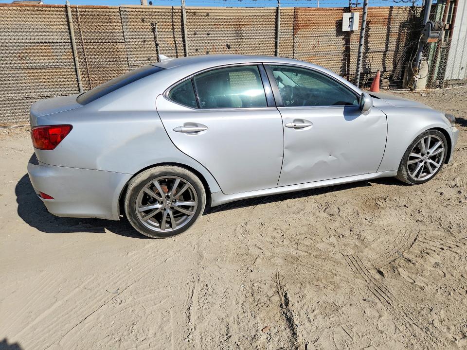 Photo 3 from auction – 2008 LEXUS IS 250 with VIN JTHBK262X82060373