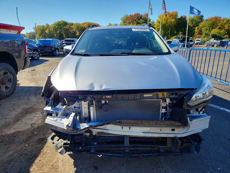 Снимка 5 от търг – 2019 SUBARU CROSSTREK с VIN JF2GTACC4K8385196