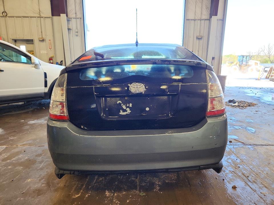 Photo 6 from auction – 2005 TOYOTA PRIUS with VIN JTDKB20U053119271