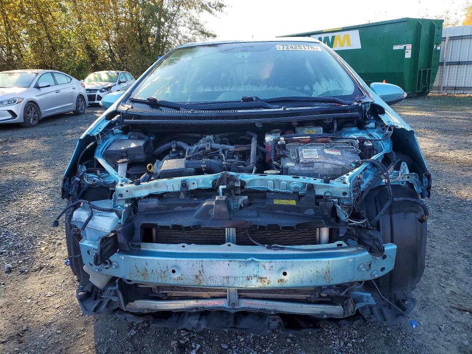 Photo 5 from auction – 2014 TOYOTA PRIUS C with VIN JTDKDTB34E1067546