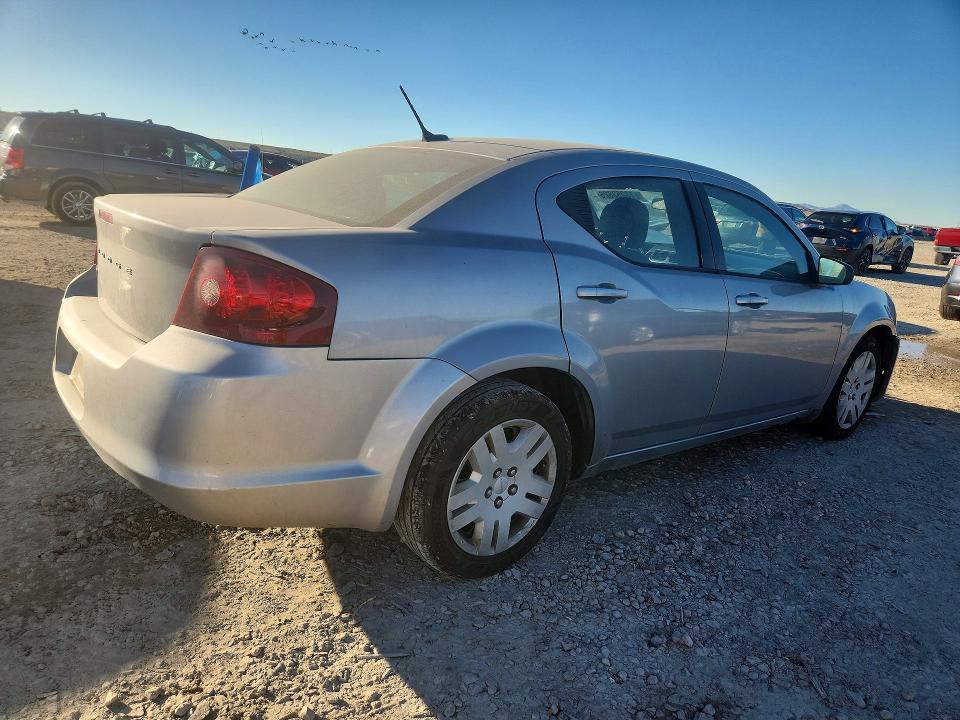 Снимка 3 от търг – 2014 DODGE AVENGER с VIN 1C3CDZAB8EN106944