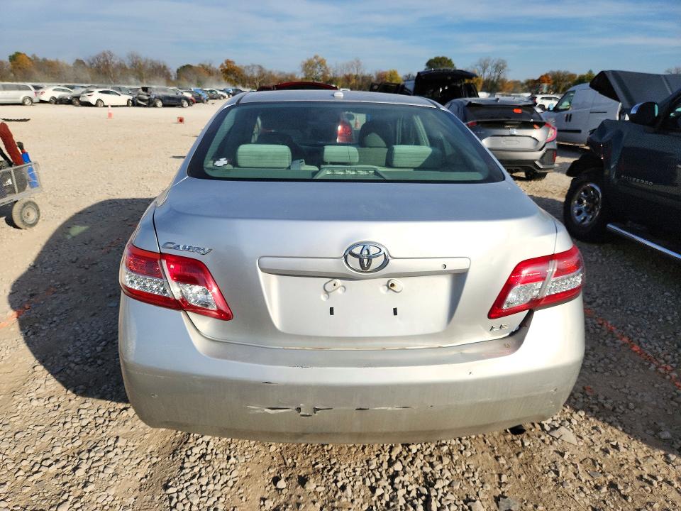 Снимка 6 от търг – 2011 TOYOTA CAMRY с VIN 4T4BF3EK2BR204511