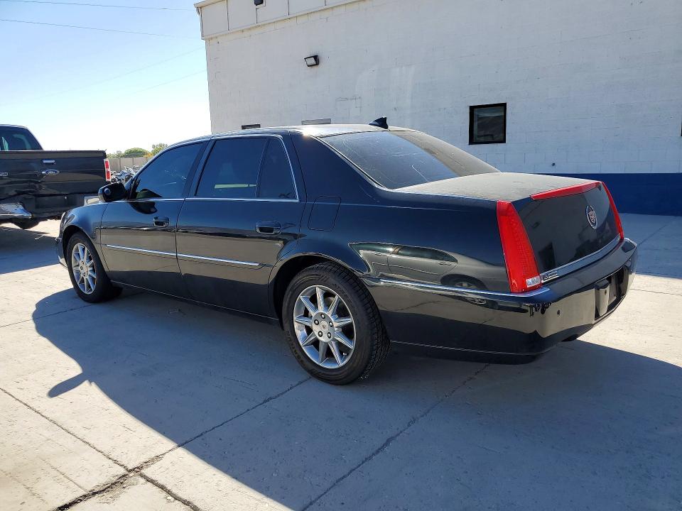 Zdjęcie 2 z aukcji – 2010 CADILLAC DTS z VIN 1G6KD5EY9AU131319