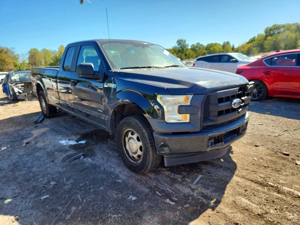 Photo 4 from auction – 2017 FORD F150 with VIN 1FTEX1CP9HKC19944