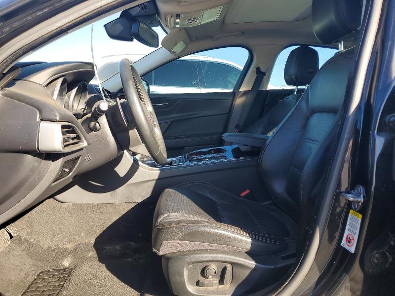 Фото 7 с аукциона – 2017 JAGUAR XE с VIN SAJAE4BG9HA957614
