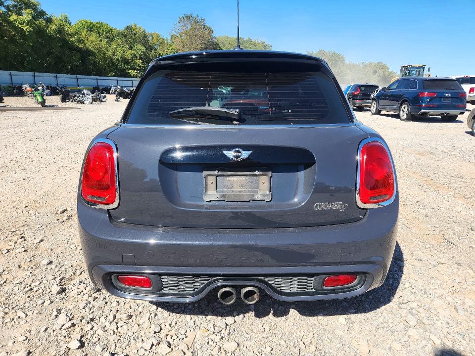 Photo 6 from auction – 2016 MINI COOPER with VIN WMWXU3C59G2B63496