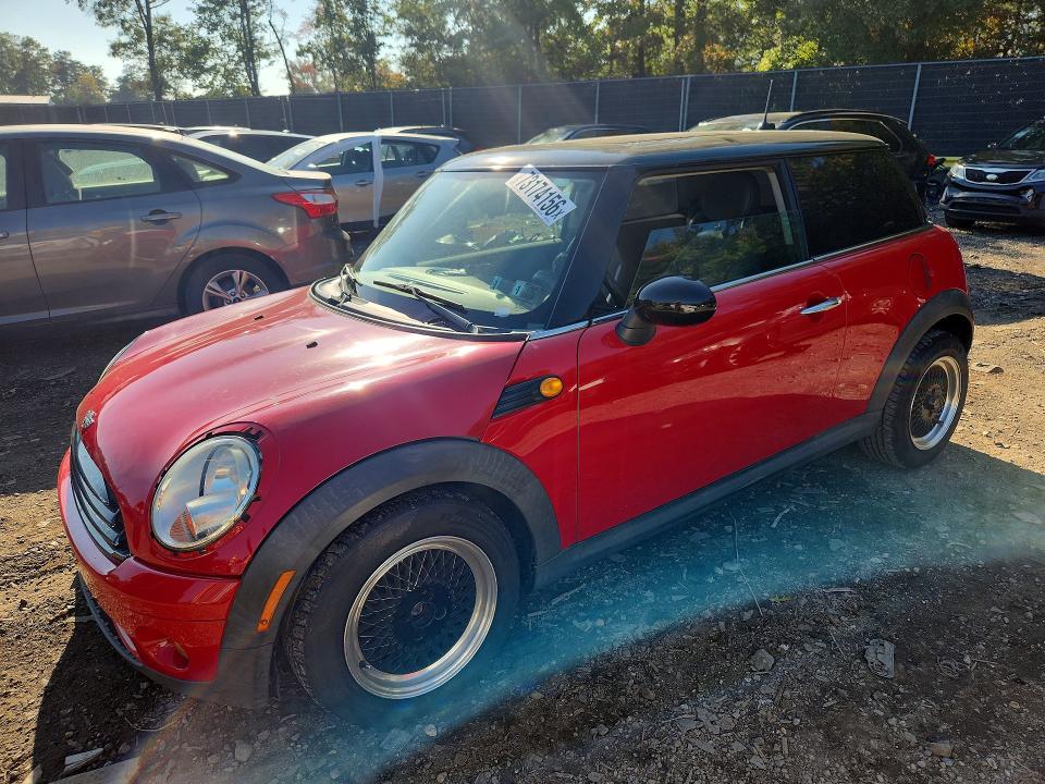 MINI COOPER 2010 with VIN WMWMF3C56ATZ63734 - Photo from auction