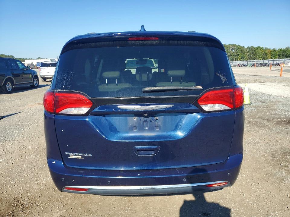 Снимка 6 от търг – 2018 CHRYSLER PACIFICA с VIN 2C4RC1EG5JR108518