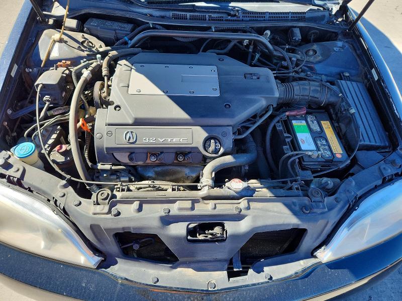 Снимка 11 от търг – 2000 ACURA 3.2TL с VIN 19UUA5660YA061654