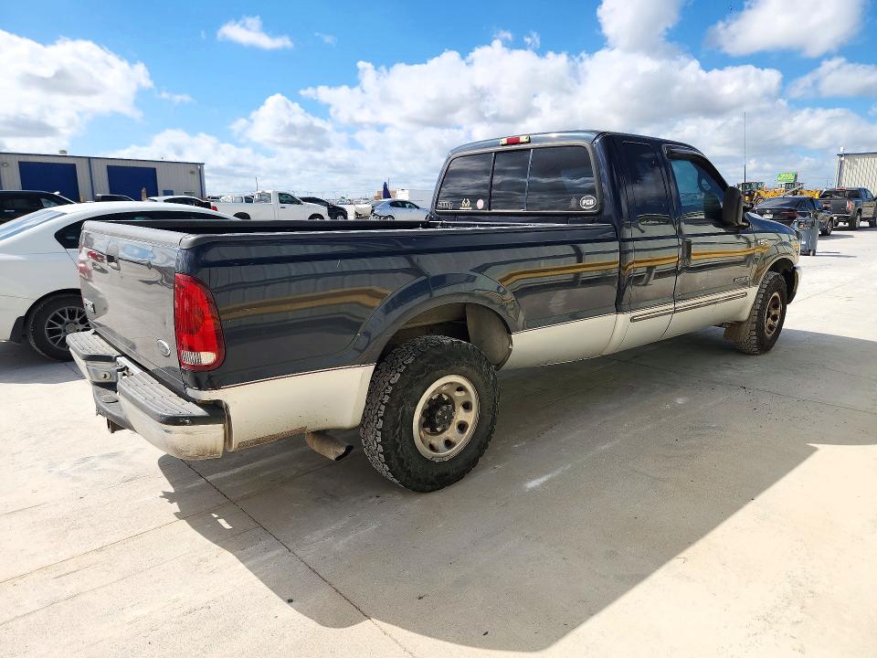 Снимка 3 от търг – 2000 FORD F250 с VIN 1FTNX20F9YEA70175