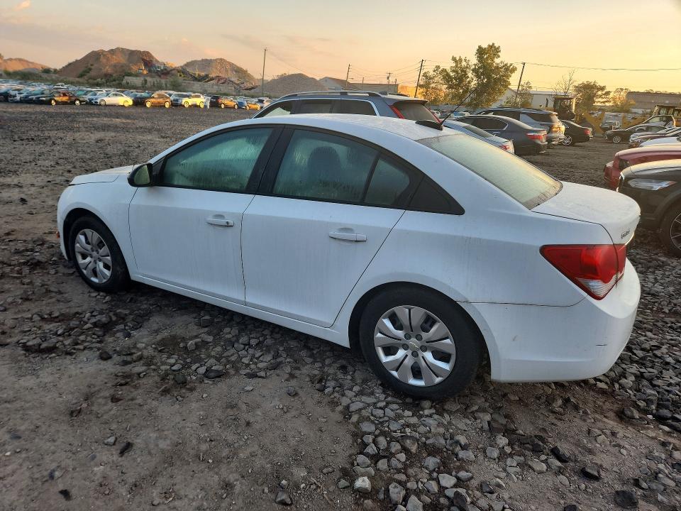 Снимка 2 от търг – 2015 CHEVROLET CRUZE с VIN 1G1PA5SGXF7281865