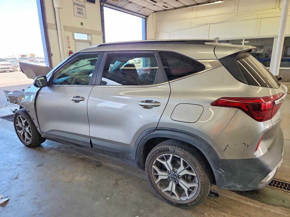 Фото 2 с аукциона – 2021 KIA SELTOS с VIN KNDERCAA2M7111666