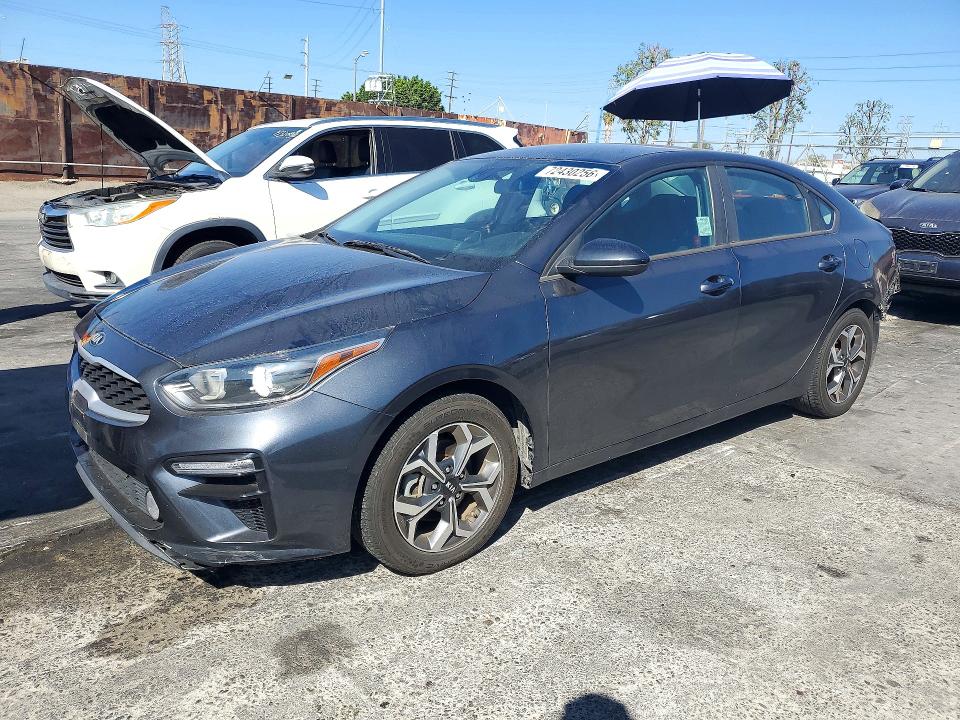 KIA FORTE 2019 con VIN 3KPF24AD5KE138933 - Foto de la subasta