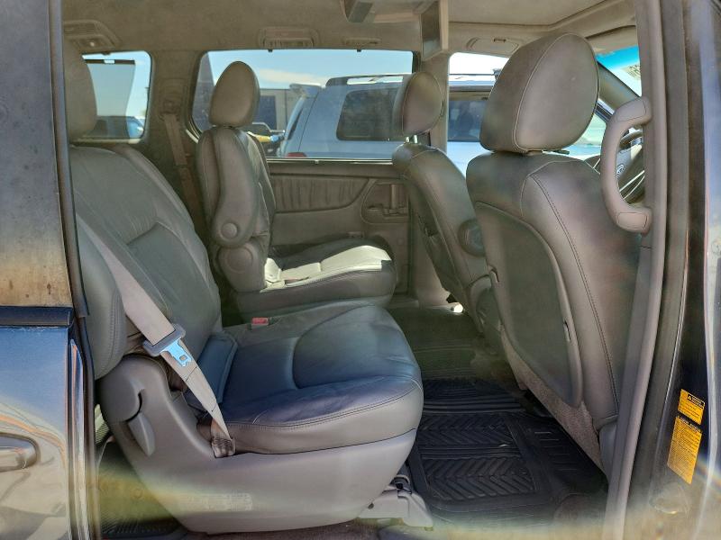 Снимка 11 от търг – 2010 TOYOTA SIENNA с VIN 5TDYK4CC3AS307669