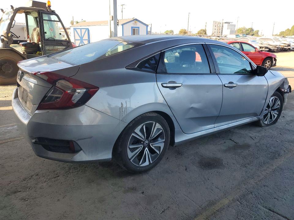 Снимка 3 от търг – 2016 HONDA CIVIC с VIN 2HGFC2F53GH548937