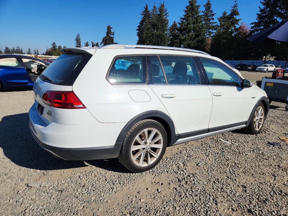 Снимка 3 от търг – 2017 VOLKSWAGEN GOLF ALLTRACK с VIN 3VWH17AU2HM544838