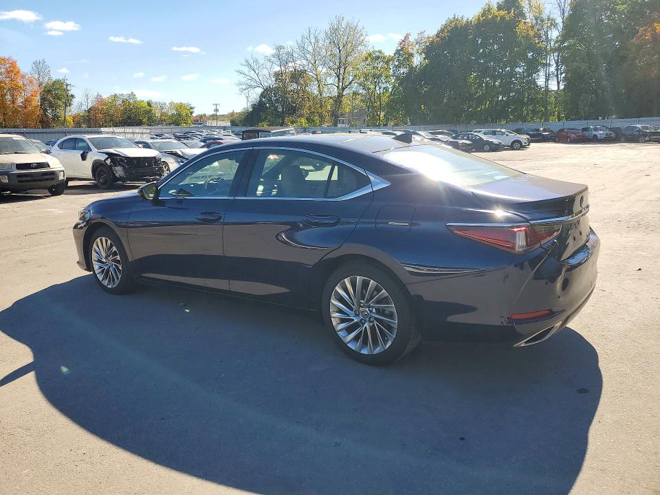 Снимка 2 от търг – 2019 LEXUS ES с VIN 58ABZ1B19KU013422