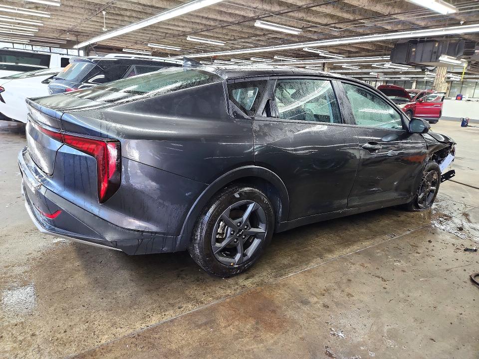 Снимка 3 от търг – 2026 KIA K4 с VIN 3KPFT4DE5TE262185
