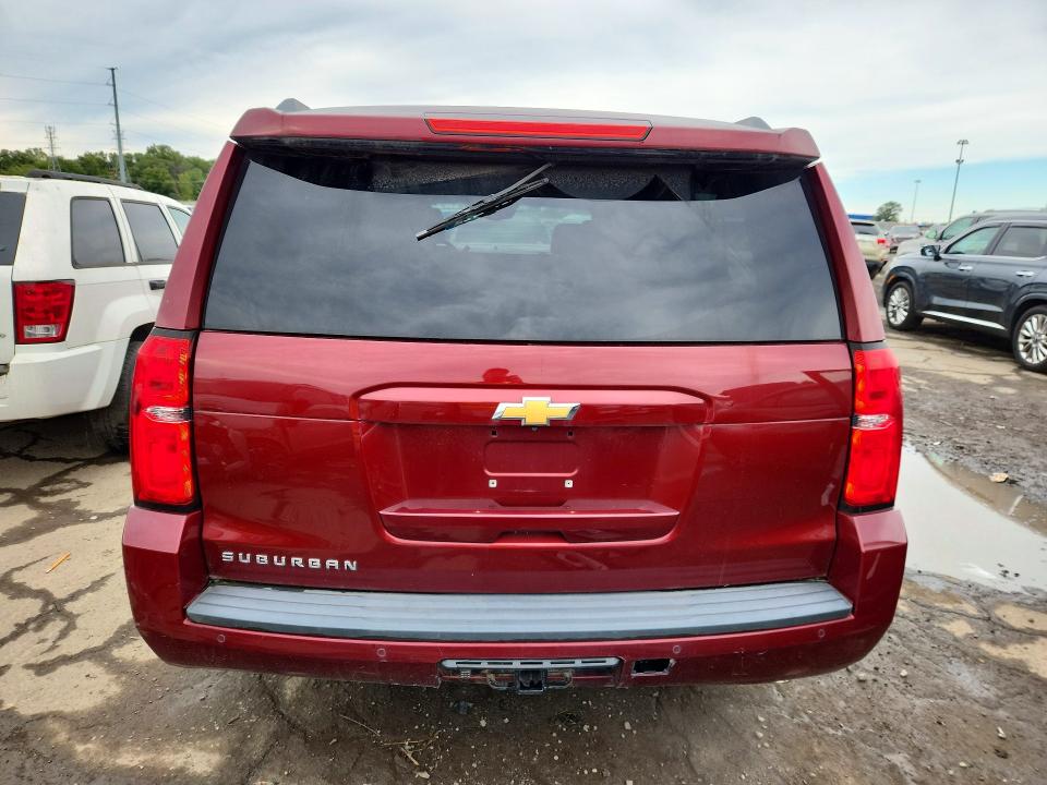 Снимка 6 от търг – 2018 CHEVROLET SUBURBAN с VIN 1GNSKHKC0JR384732